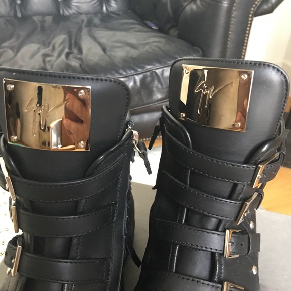 Giuseppe Zanotti Black Fringe Studded sneakers - Picture 6 of 13